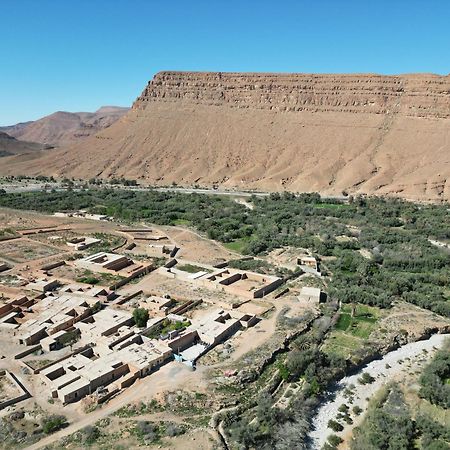 Gite D'Etape Ziz Oasis Achbarou Exterior foto