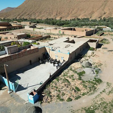 Gite D'Etape Ziz Oasis Achbarou Exterior foto