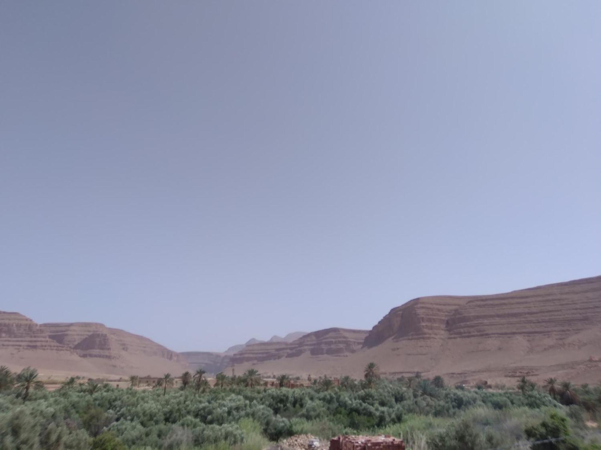 Gite D'Etape Ziz Oasis Achbarou Exterior foto