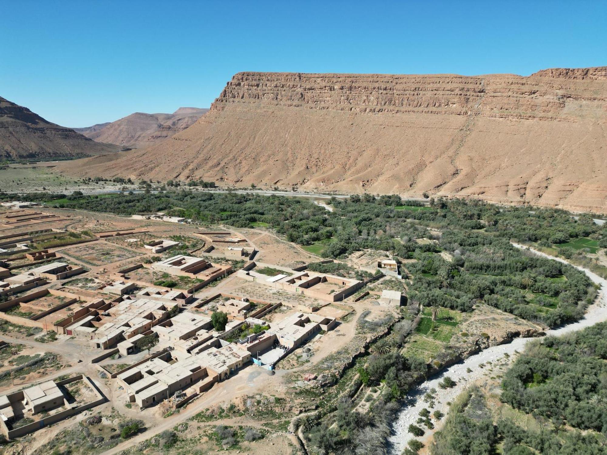 Gite D'Etape Ziz Oasis Achbarou Exterior foto